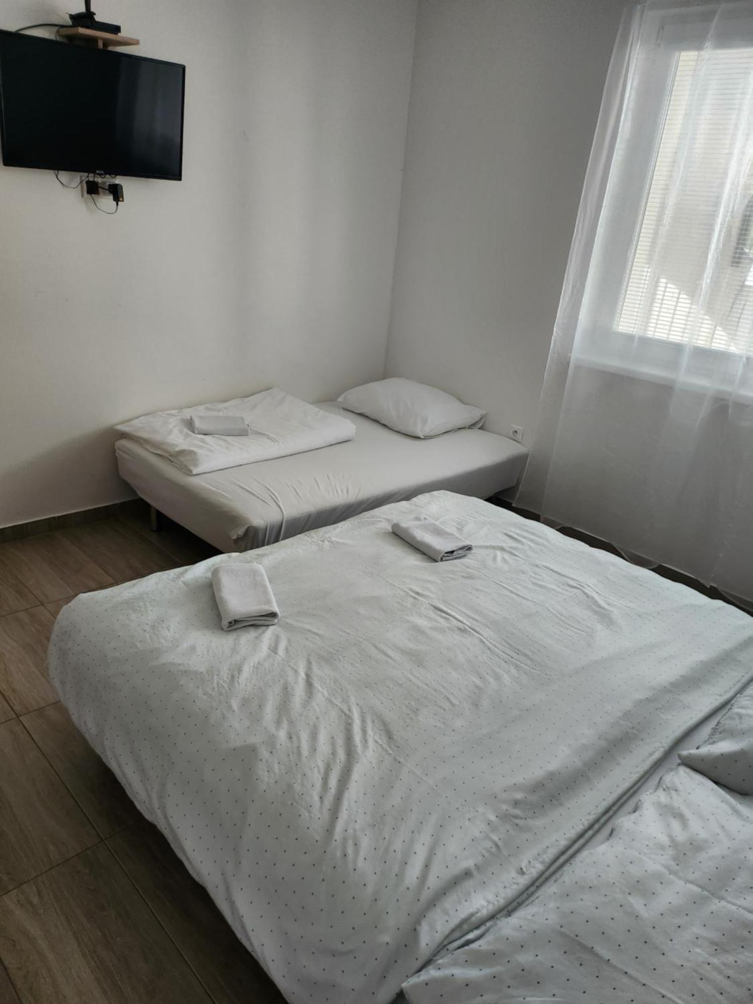 Apartmany Roland Velky Meder Exterior photo