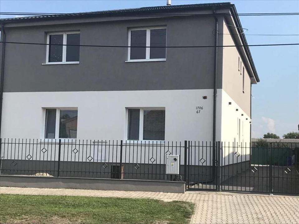 Apartmany Roland Velky Meder Exterior photo